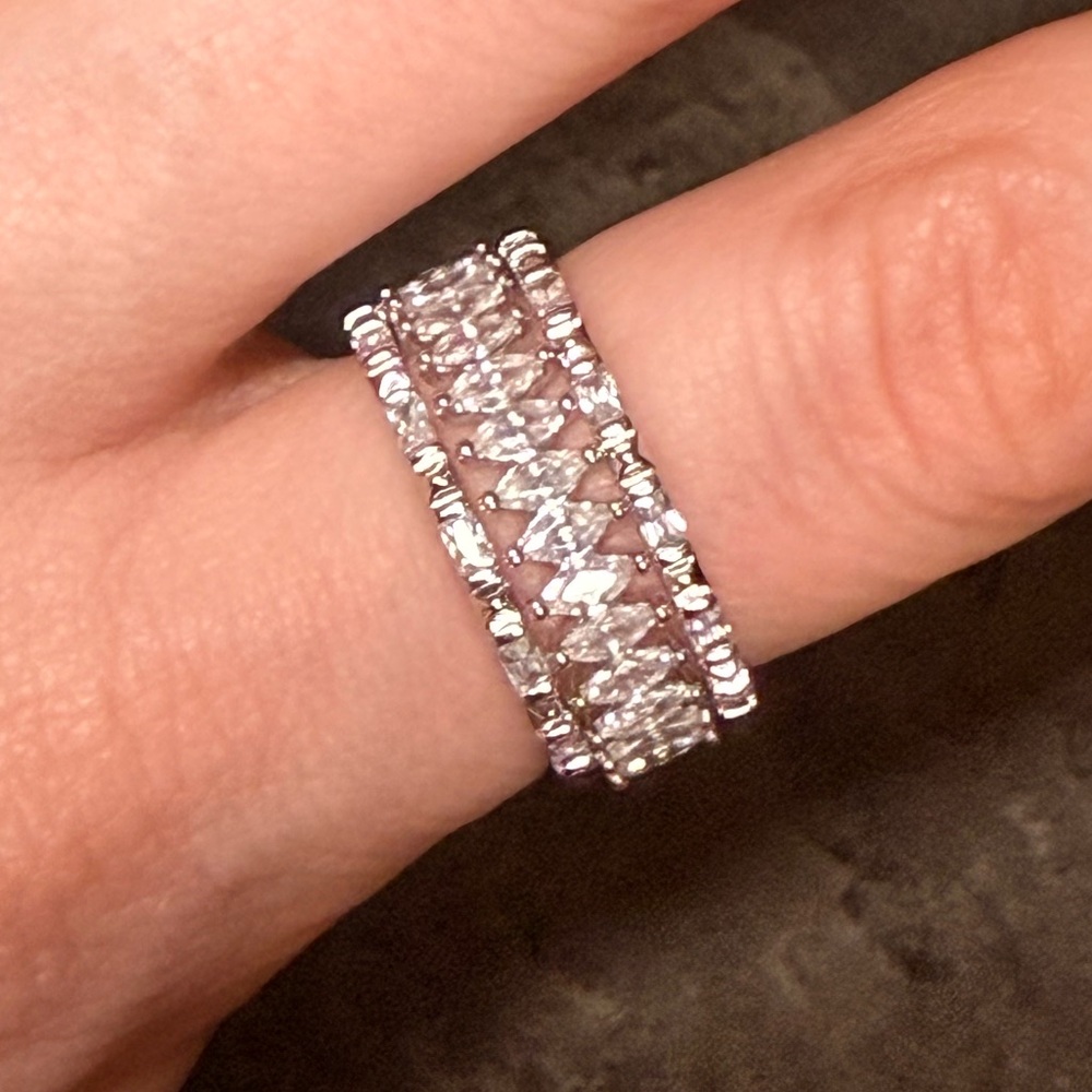 SZ 8 Bomb Party RBP8119 Come Through With The Sparkle